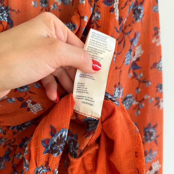 Free People Final Rose Print V-Neck Ruched Smocked Cropped Blouse Orange XS - Picture 8 of 9